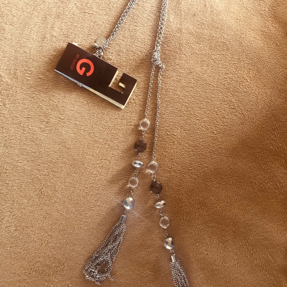 New GUESS Silver Beaded Lariat Tassel Necklace.